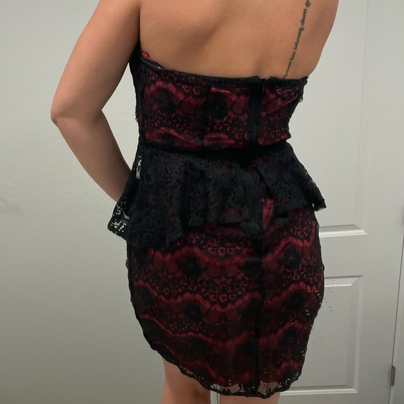 Black and Burgundy Sexy Lace Peplum Night Out Dress - NWT - Size Medium - Picture 3 of 8